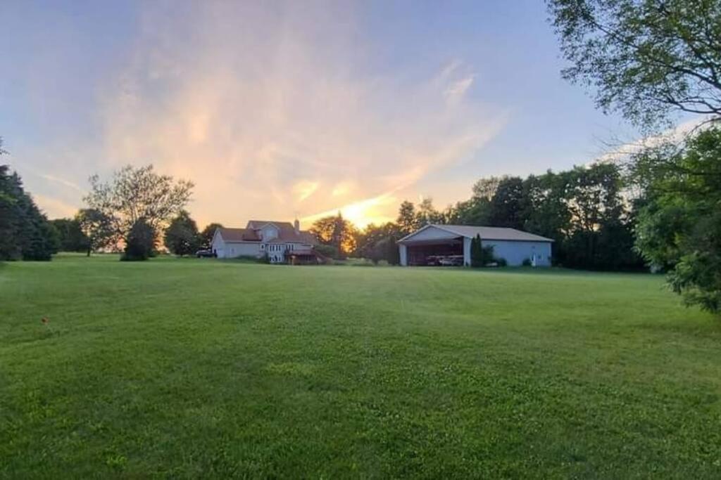 House On Grass Runway With Fly-In/Fly-Out Access Villa Tecumseh Luaran gambar